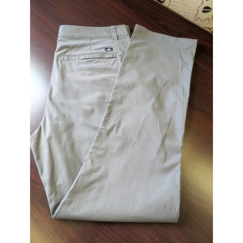 NEW Beach & Barn Mens Cotton Stretch Twill Khakis In Gray